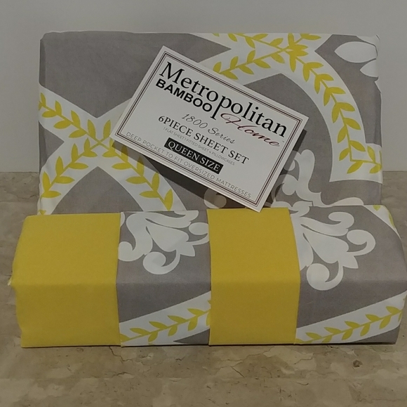 Metropolitan Bamboo Fleur Print Queen She… - Picture 5 of 12